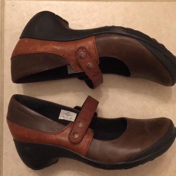 Like new Mary Janes - Picture 3 of 4